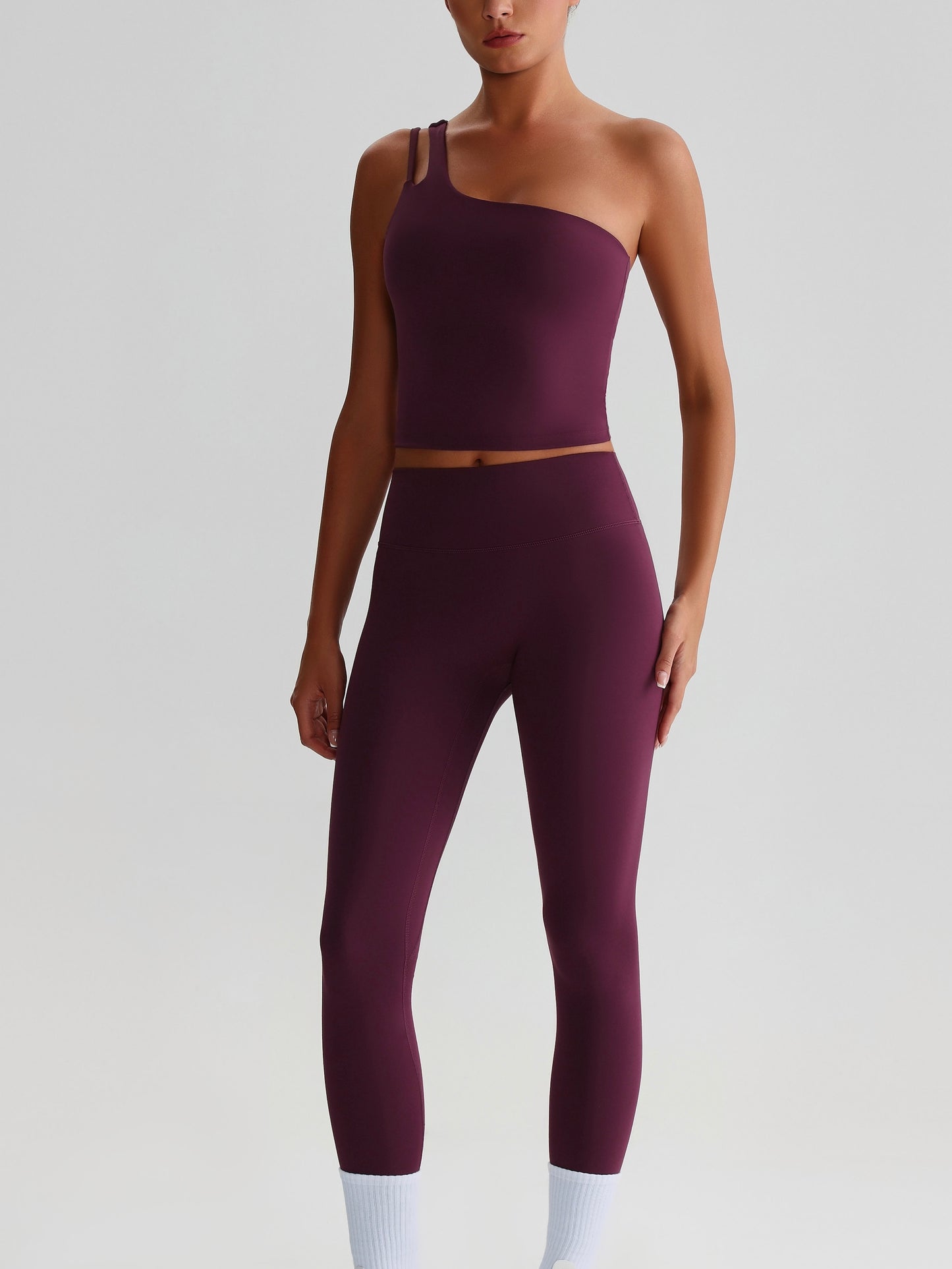 iTOUCH Sloping Shoulder Bra & Legging Set Flexible