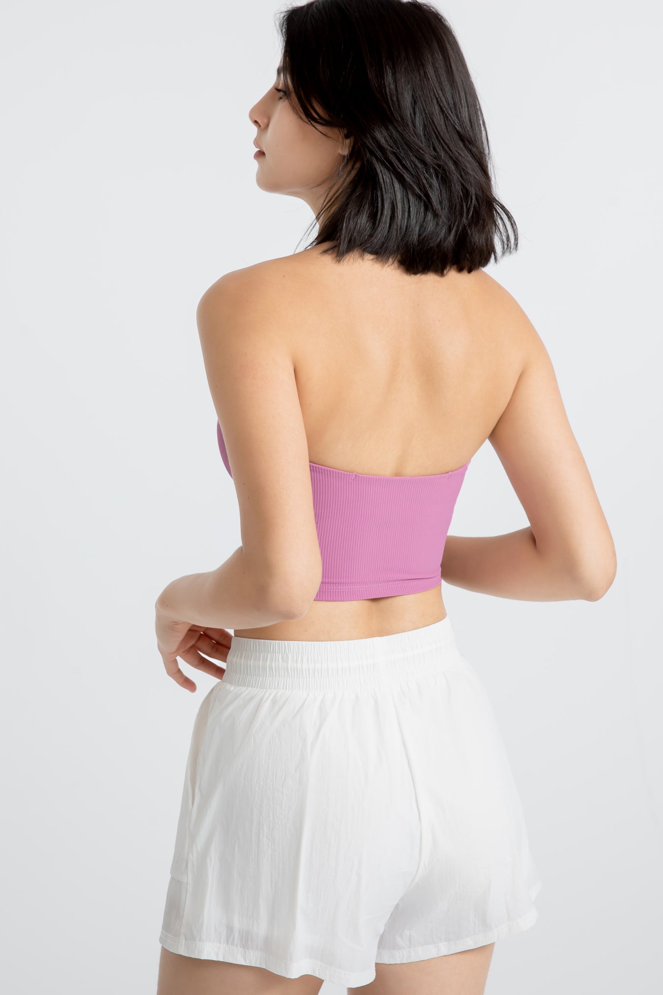 Soft and skin-friendly halter neckYOGA BRA
