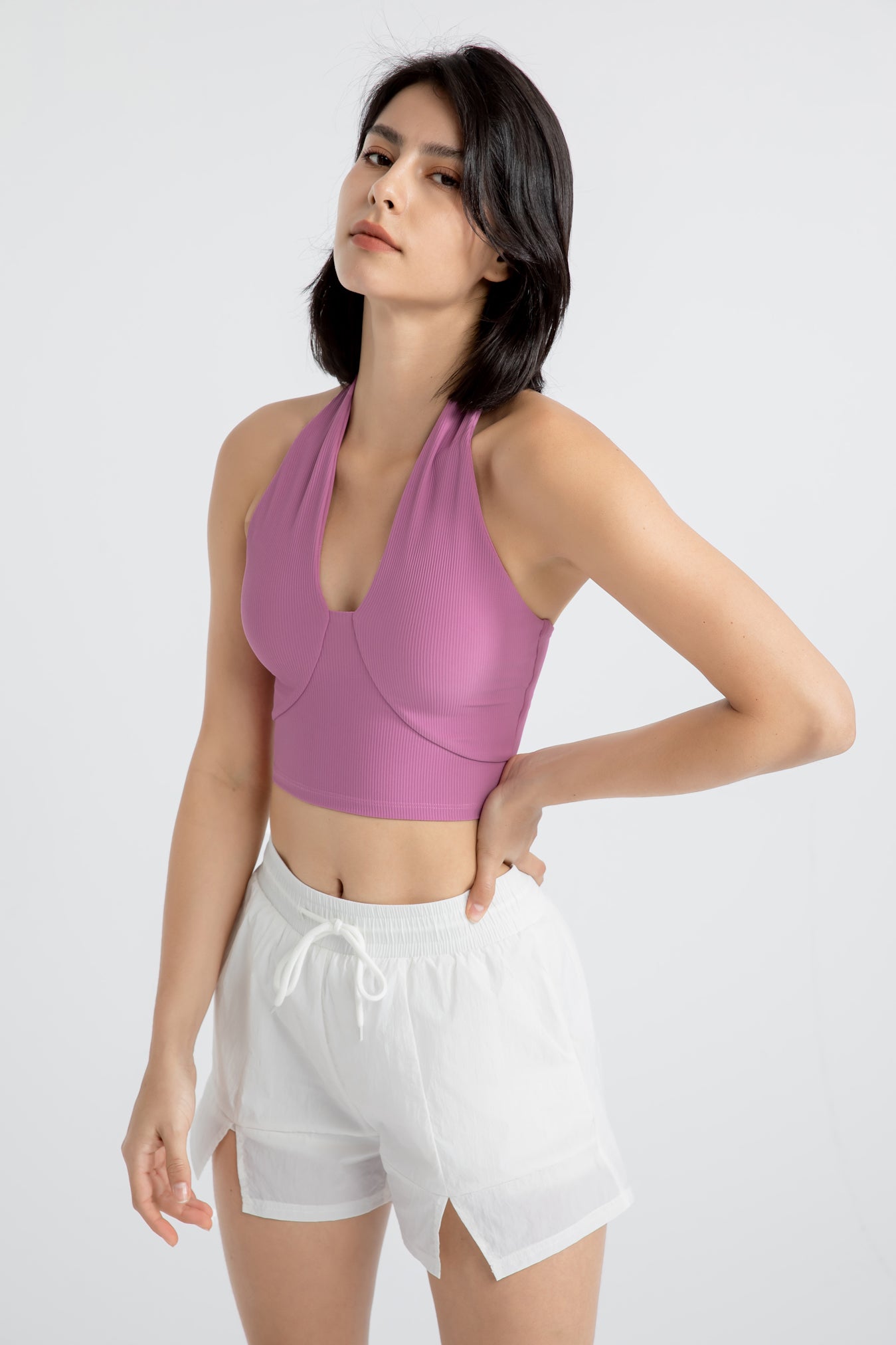Soft and skin-friendly halter neckYOGA BRA